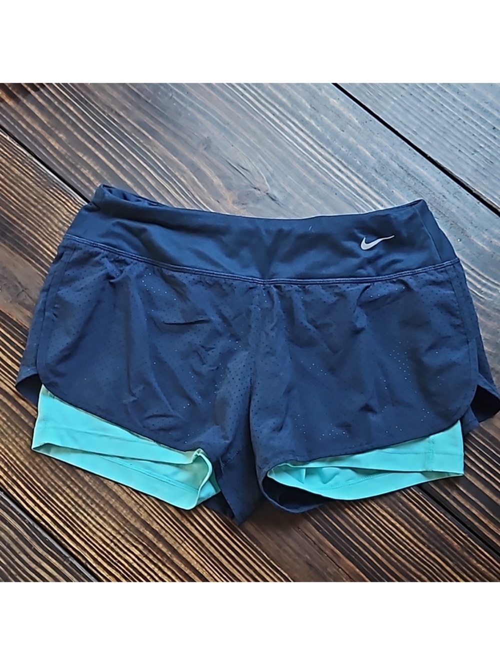 NIKE RUNNING SHORTS